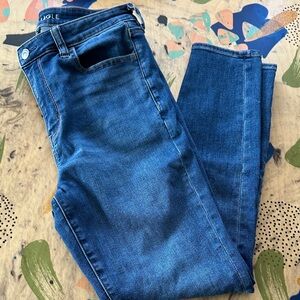 America Eagle High Rise Jegging - Short